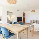 Snazzy Varandas Do Castelo - One Bedroom Sleeps 2 Person * 阿尔布费拉