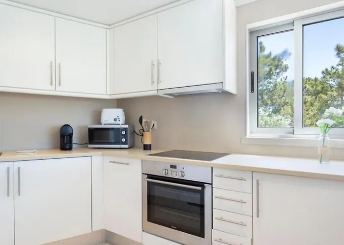 Snazzy Varandas Do Castelo - One Bedroom Sleeps 2 Person Albufeira