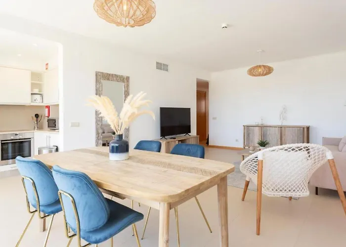 Snazzy Varandas Do Castelo - One Bedroom Sleeps 2 Person * Albufeira