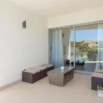 Snazzy Varandas Do Castelo - One Bedroom Sleeps 2 Person Lägenhet *