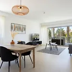 Apartamento Snazzy Varandas Do Castelo - One Bedroom Sleeps 2 Person *