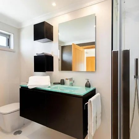 Apartamento Snazzy Varandas Do Castelo - One Bedroom Sleeps 2 Person *