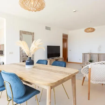 Snazzy Varandas Do Castelo - One Bedroom Sleeps 2 Person * Αλμπουφέιρα
